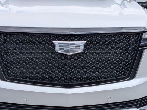 Used 2023 Cadillac Escalade Sport Platinum AWD/4WD image 10