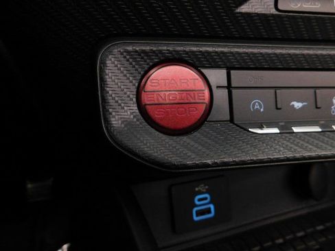 Used 2024 Ford Mustang Premium image 39