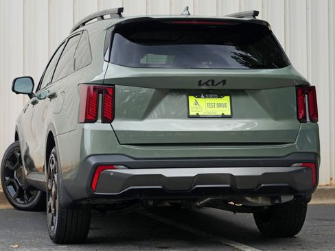 Used 2025 Kia Sorento SX AWD/4WD image 5