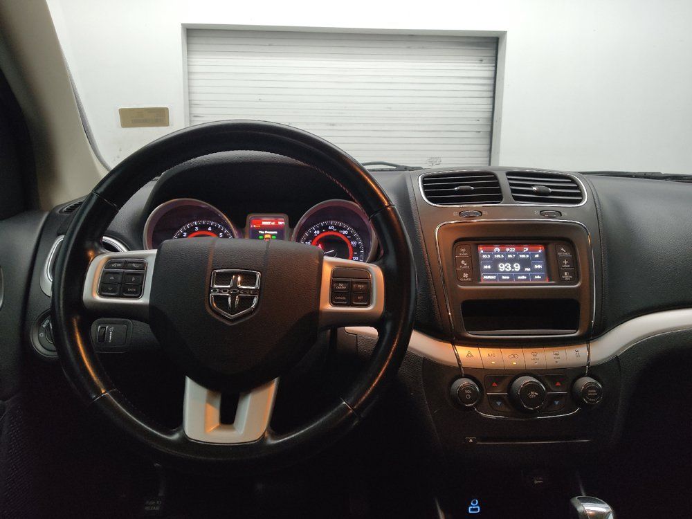 Used 2020 Dodge Journey SE w/ SE Popular Equipment Group FWD image 22