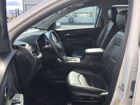 Used 2019 Chevrolet Equinox Premier image 12