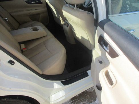 Used 2015 Nissan Altima 2.5 SL w/ Technology Package image 21