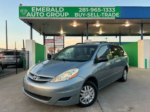 Used 2006 Toyota Sienna LE image 1