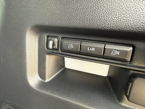 Used 2023 Ford Explorer ST w/ Equipment Group 401A AWD/4WD image 14