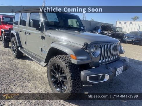 Used 2021 Jeep Wrangler Unlimited Sahara w/ Cold Weather Group image 3