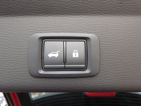 New 2026 Mitsubishi Outlander SE image 34