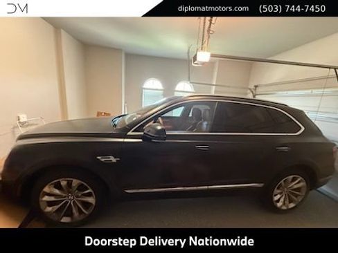 Used 2019 Bentley Bentayga AWD/4WD image 2