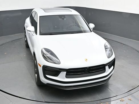 New 2026 Porsche Macan S image 52