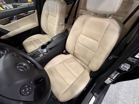 Used 2008 Mercedes-Benz C 350 Sport image 18