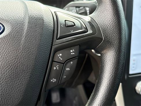 Used 2024 Ford Edge SE w/ Black Appearance Package image 26