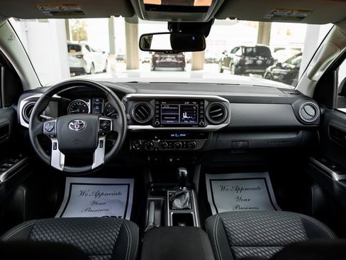 Used 2023 Toyota Tacoma w/ Trail Edition image 18