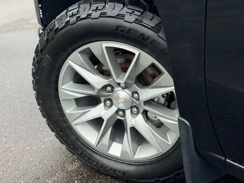 Used 2022 Chevrolet Silverado 1500 High Country w/ LPO, Dark Essentials Package image 28