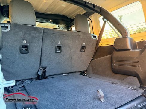 Used 2024 Jeep Wrangler Unlimited Sport image 16