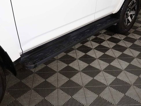 Used 2024 Toyota 4Runner TRD Off-Road Premium image 17