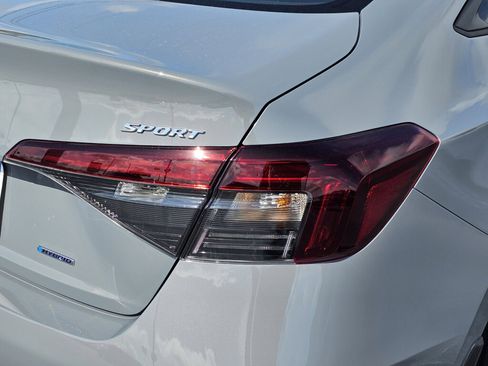 Used 2025 Honda Civic Sport image 9