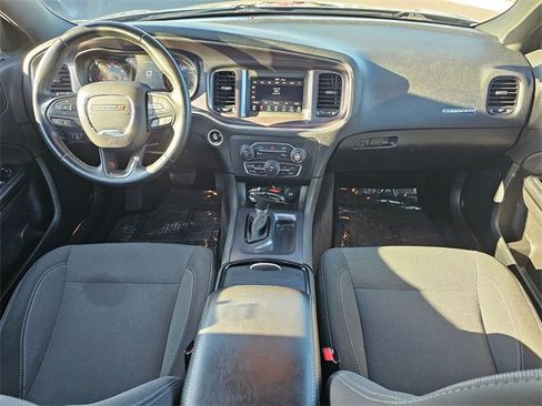 Used 2018 Dodge Charger SXT w/ Blacktop Package image 10