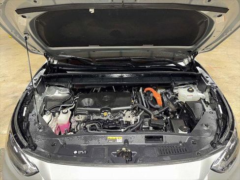 Certified 2021 Toyota Highlander XLE image 12