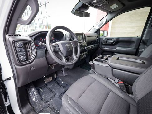 Used 2024 Chevrolet Silverado 1500 Custom Trail Boss AWD/4WD image 12