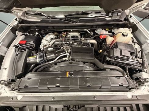 Used 2025 Chevrolet Silverado 2500 LT w/ Safety Package AWD/4WD image 9