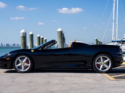 Used 2003 Ferrari 360 Spider image 8