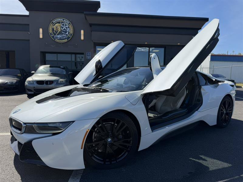Used 2015 BMW i8 AWD/4WD image 1