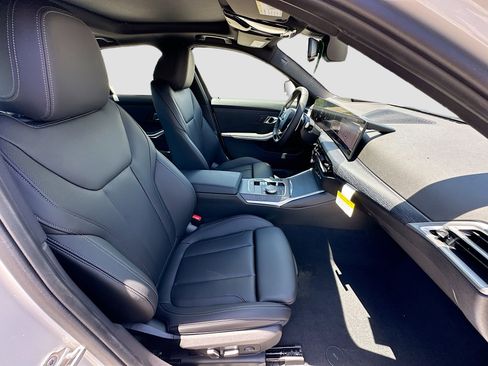 New 2025 BMW 330i Sedan w/ Premium Package RWD image 25
