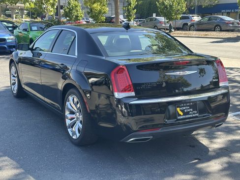 Used 2017 Chrysler 300 Limited RWD image 11