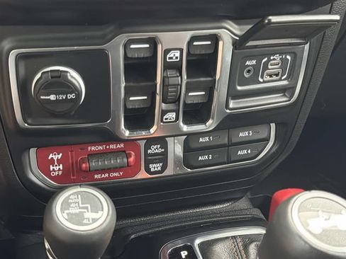 Used 2023 Jeep Wrangler Unlimited Rubicon 392 AWD/4WD image 32