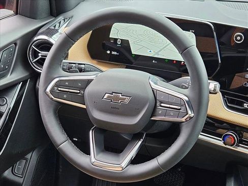 New 2026 Chevrolet Equinox ACTIV w/ Convenience Package III image 11