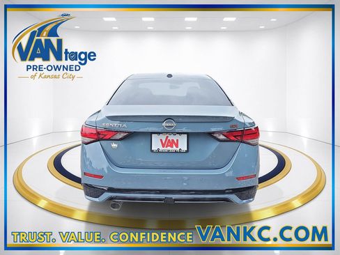 Used 2024 Nissan Sentra SR w/ SR Premium Package FWD image 7