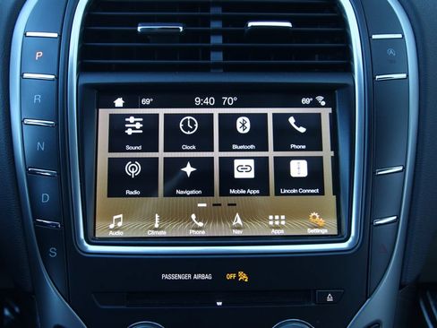 Used 2019 Lincoln Nautilus Reserve w/ Driver Assistance Package AWD/4WD image 32