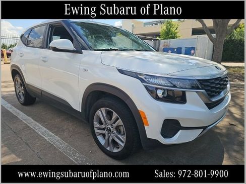Used 2021 Kia Seltos LX AWD/4WD image 1