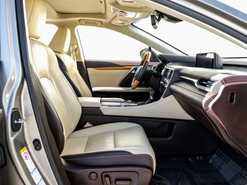 Used 2017 Lexus RX 450h AWD image 33