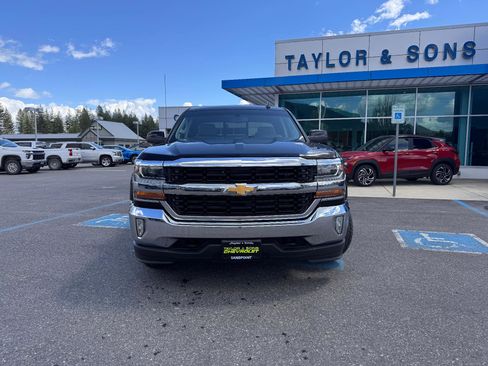 Used 2017 Chevrolet Silverado 1500 LT w/ All Star Edition AWD/4WD image 2