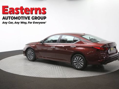 Used 2024 Nissan Altima 2.5 SV w/ SV Premium Package AWD/4WD image 58