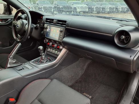 Used 2024 Subaru BRZ Premium RWD image 19