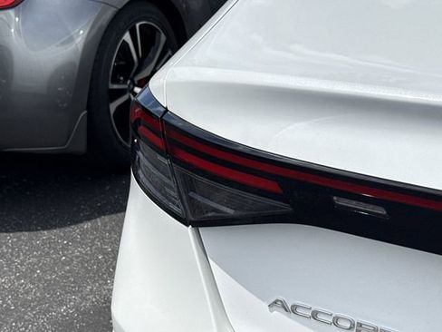 Used 2024 Honda Accord EX image 8