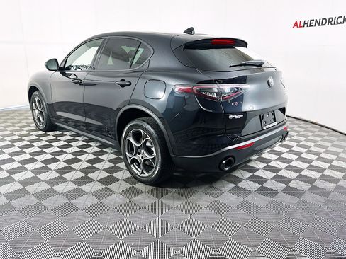 Used 2025 Alfa Romeo Stelvio Sprint w/ Convenience Package image 5
