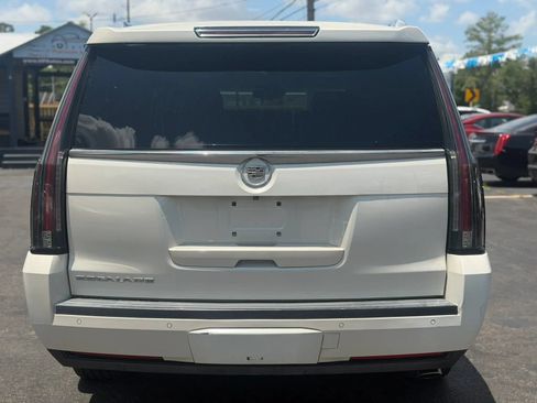 Used 2015 Cadillac Escalade ESV Luxury RWD image 7