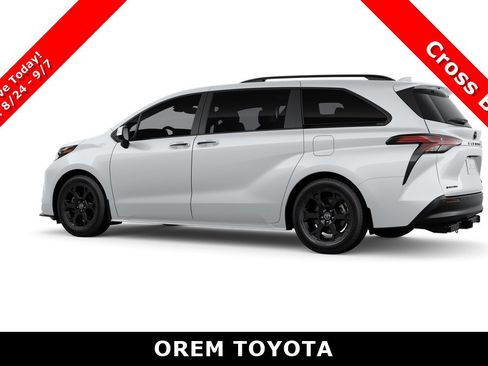 New 2026 Toyota Sienna XLE Woodland Edition AWD/4WD image 5