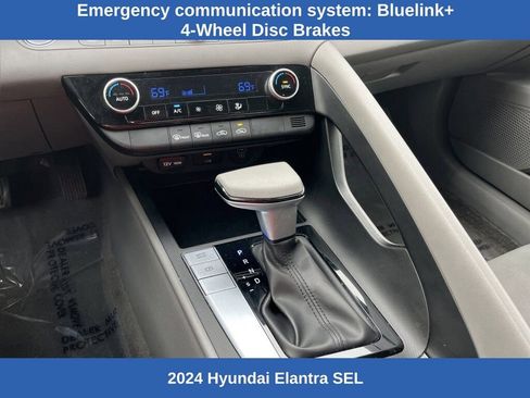 Used 2024 Hyundai Elantra SEL image 9