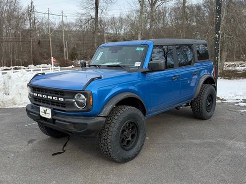 New 2025 Ford Bronco 4-Door AWD/4WD image 2