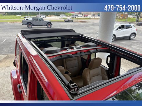 Used 2022 Jeep Wrangler Unlimited Sahara AWD/4WD image 40