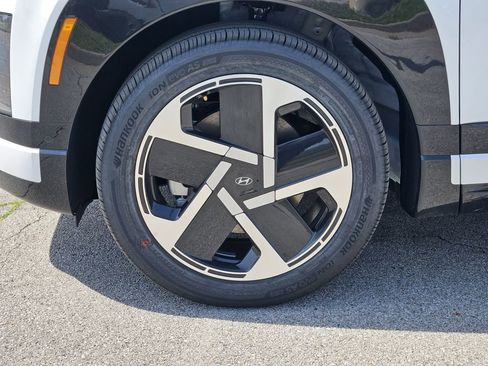 New 2026 Hyundai Ioniq 9 Limited AWD/4WD image 12