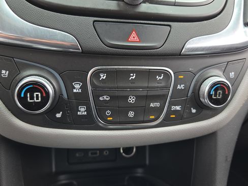 Certified 2020 Chevrolet Equinox Premier FWD image 20