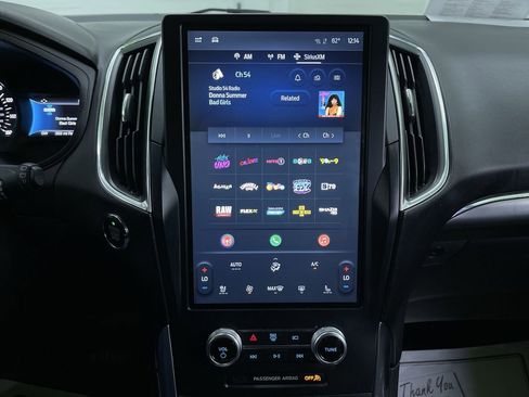 Used 2024 Ford Edge Titanium image 21
