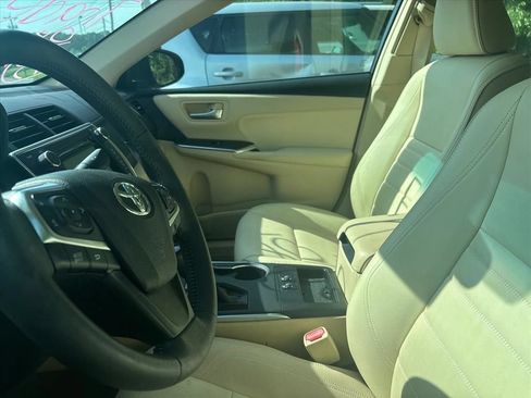 Used 2016 Toyota Camry XLE w/ Moonroof Package FWD image 16