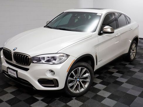 Used 2019 BMW X6 xDrive35i w/ Premium Package image 2