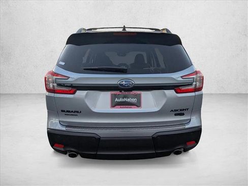 Used 2025 Subaru Ascent Bronze Edition image 8