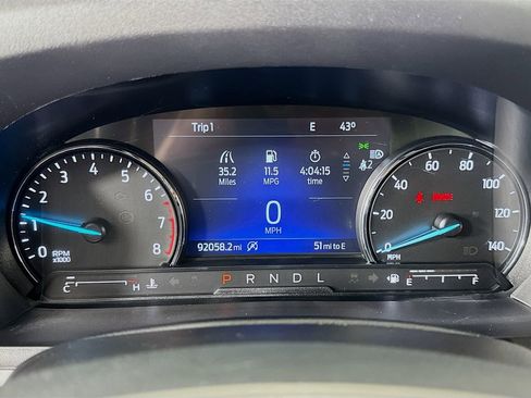 Used 2024 Ford Explorer XLT image 29